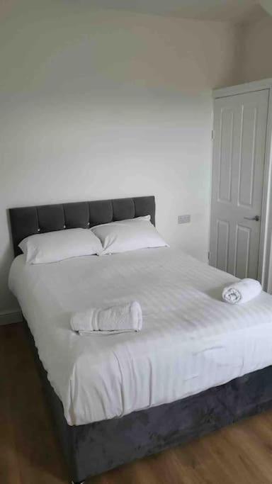 Catherine 5 Bedroom House Crewe Exterior foto